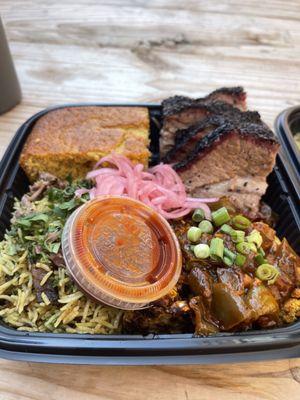 Fantastic brisket, biriyani rice, smoked roasted cauliflower, cardamom cornbread, pickled red onions & bbq sauce