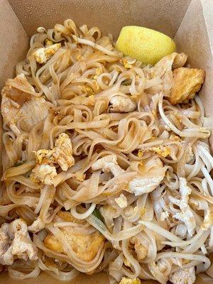 Pad Thai (requested with cooked bean sprouts)