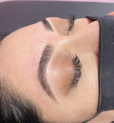 Deluxe B - Full Brow Reshaping