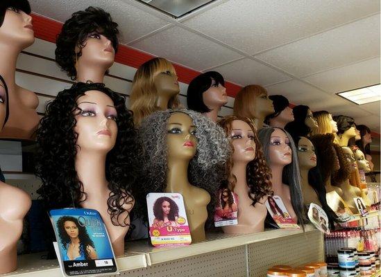 multiple wigs for selection