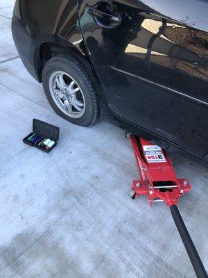 #flattirehelp #roadsideassistance Zonum Roadside Assistance