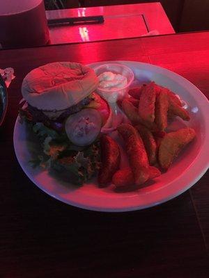 Cheeseburger and potato wedges