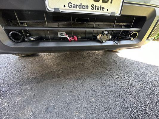 Roadmaster tow bar installed on 2023 Ford Maverick