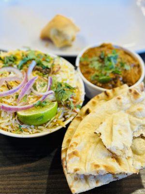 Naan, Bawarchi Chicken Curry with Vijayawada Spl Chicken Biryani (BL)