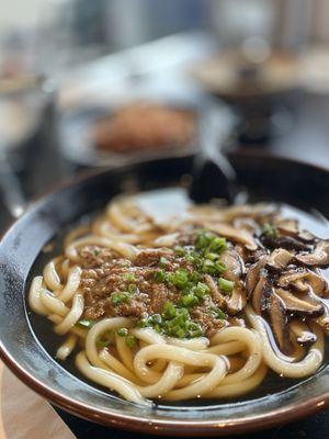 Niku Udon with shiitake mushrooms