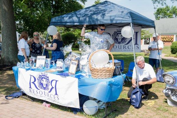 Fun at the annual Atlantic Highlands Car Show!