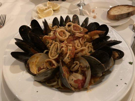 Linguine With Seafood