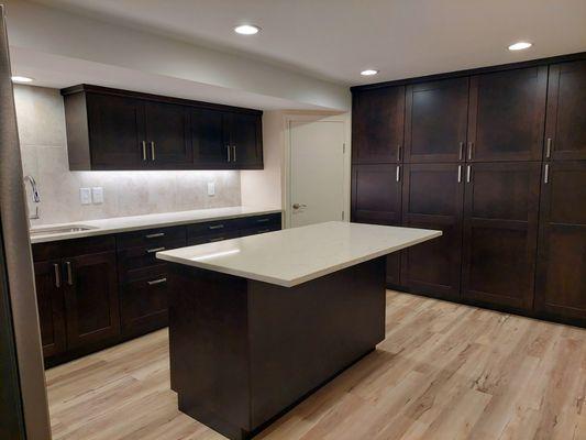 Chesterfield Basement kitchen finishing after picture.