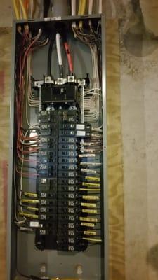 Finished terminating 200A Square D electrical panel box for home in Alma, MI. This home has a Geo-thermal furnace and all ele...