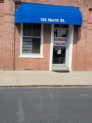 Racist Tailor shop in Elkton..