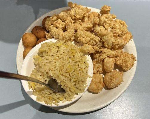 Clams and shrimp with rice and hush puppies