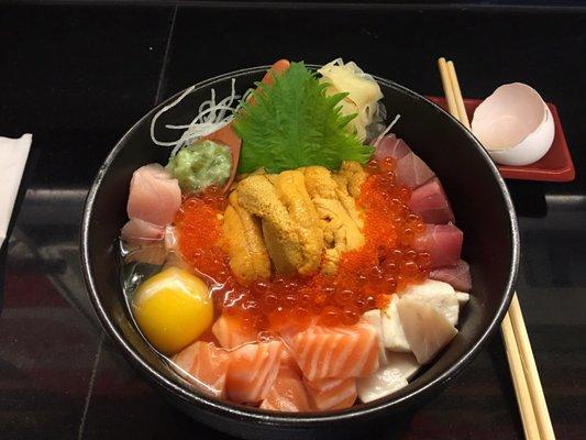 Uni and fish special bowl