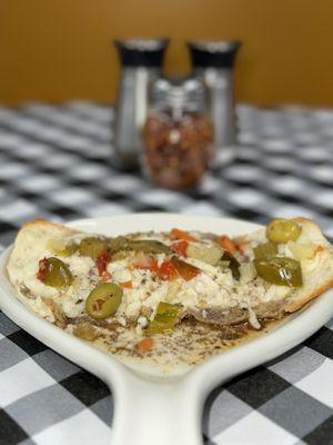 Cheesy Giardiniera Bread