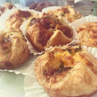 Breakfast soufflés -- roasted veg, kale and bacon, and wild mushroom and sausage!