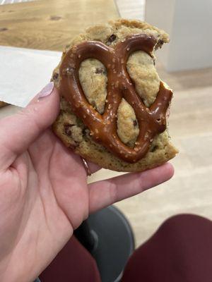 Pretzel chip cookie