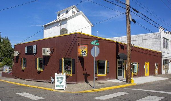 Rowdy Rooster Bistro & Thrift Store