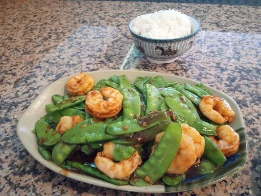 Shrimp and Snow peas.