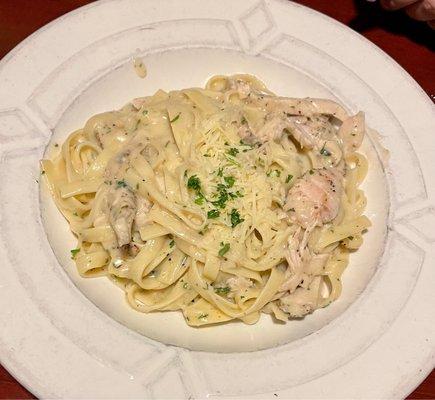 Fettuccini Alfredo.