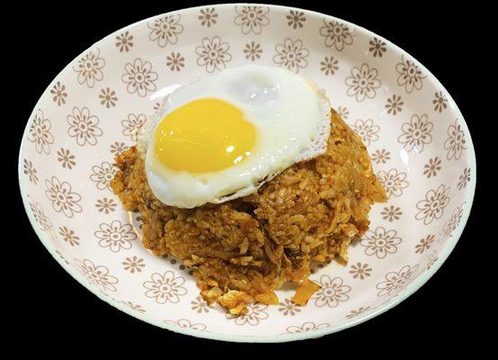 kimchi fried rice with egg on top