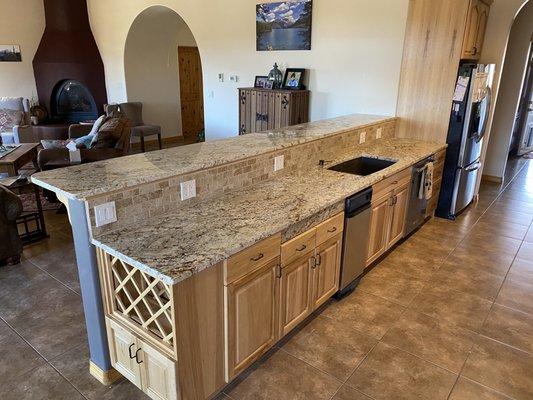 Custom Glass & Granite