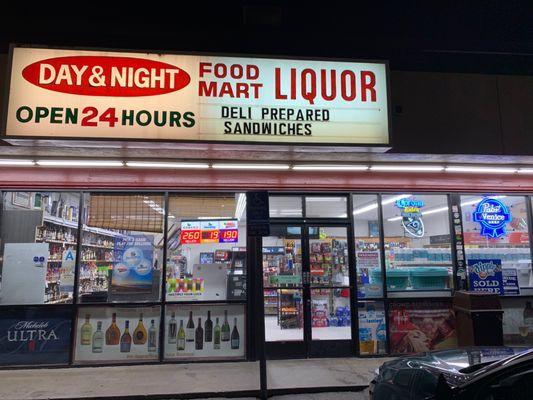 Day And Night Liquor & Market