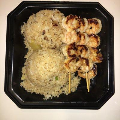 Shrimp with pineapple fried rice