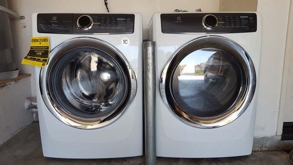 Great deal on a washer/dryer set, and great installation!