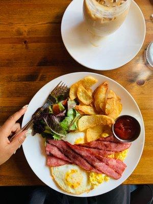 The Simple Breakfast - Eggs fried hard, Turkey bacon fries and salad... this was good !