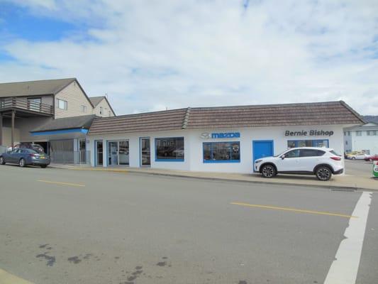 Bernie Bishop Mazda.
A Family Owned Dealership.
In Brookings!!!