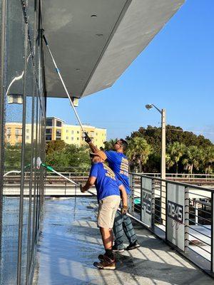 Window Cleaning Miami Beach