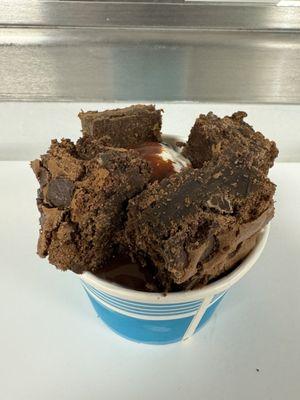 Brownie sundae