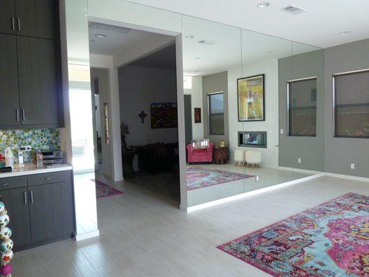 Living room mirror by Palm Mirror and Glass.