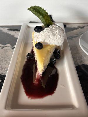 Blueberry lemon cheesecake & crème brûlée