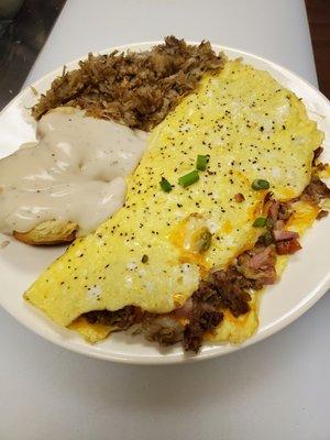 Big Hen Omelet with fresh cut hashbrowns and biscuit and gravy