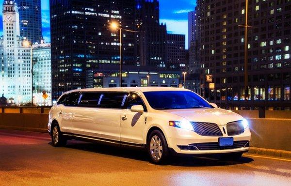 LINCOLN MKT (8 PASSENGER STRETCH)