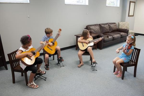 Lyons Guitar & String Lesson Studio