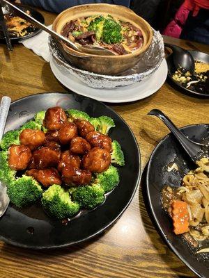 General Tso's Chicken and Traditional HK Hot Pot Rice