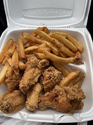 Fried chicken basket comes with fried, wings, bread, and a canned drink for $10