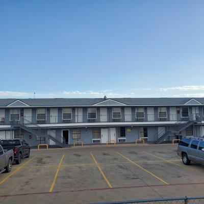 Motel 9 view of exterior building.