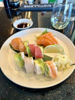 Rainbow Roll Salmon sashimi