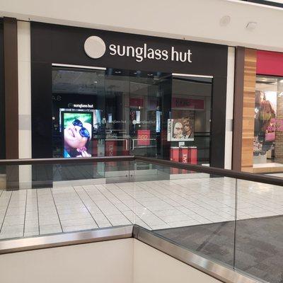 Sunglass Hut