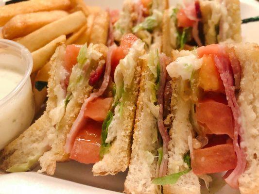 Triple ' Decker Ham Club Sandwich