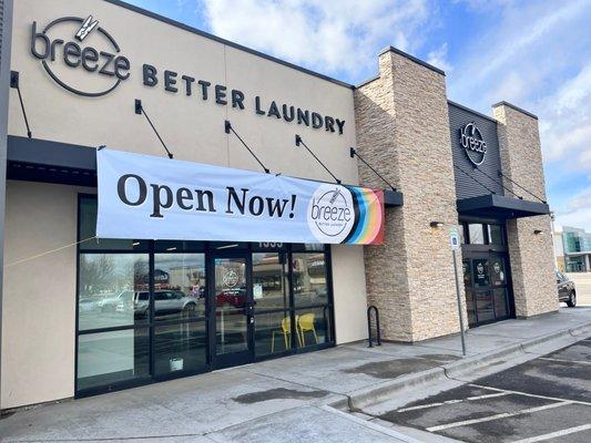 Karcher Mall Laundromat Open 7 Days a Week!