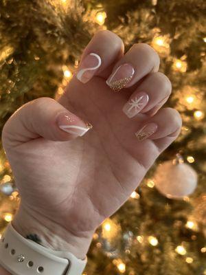 Lux Nails & Spa