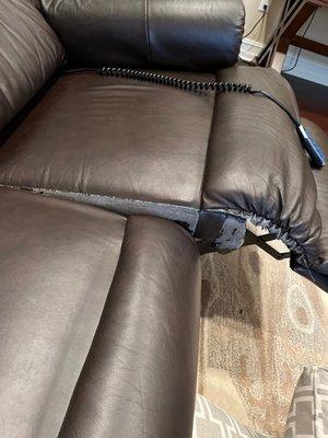 A recliner sofa with peeling leather. Lazy Boy rates poor quality and zero service.