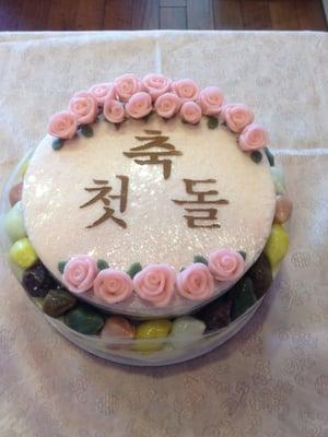 High-quality rice cake with elegant design.