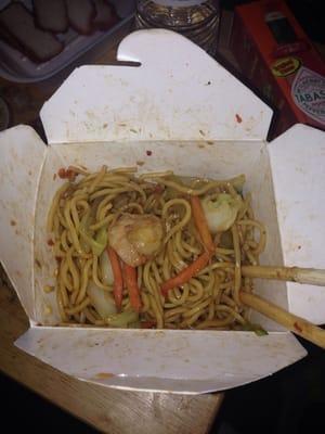 Shrimp lo mein w/ BBQ pork