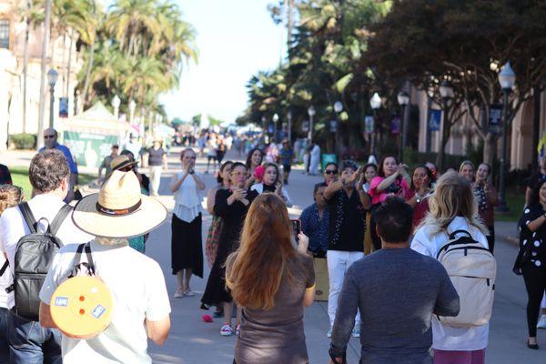 Flamenco flashmob. Flamenco Sur Dance Co.