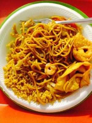 1of the Shrimp in the Lo Mein that looks like it is from cup-o-noodle soup! WTF