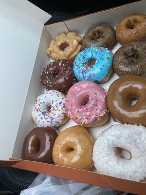 I asked for a 1 Dozen Donut and here is the the assortment